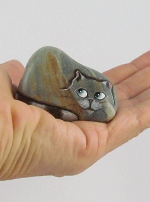 Кошечка из камня
